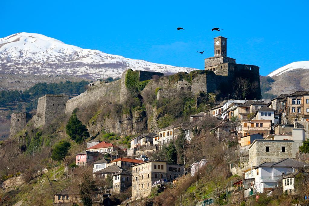 Gjirokastër Stone City Hostel מראה חיצוני תמונה