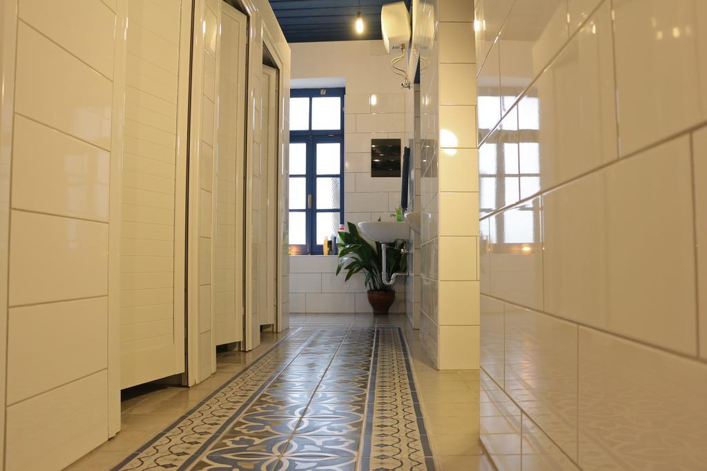 Gjirokastër Stone City Hostel מראה חיצוני תמונה
