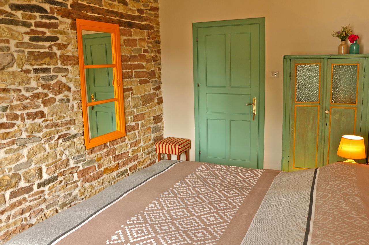 Gjirokastër Stone City Hostel מראה חיצוני תמונה