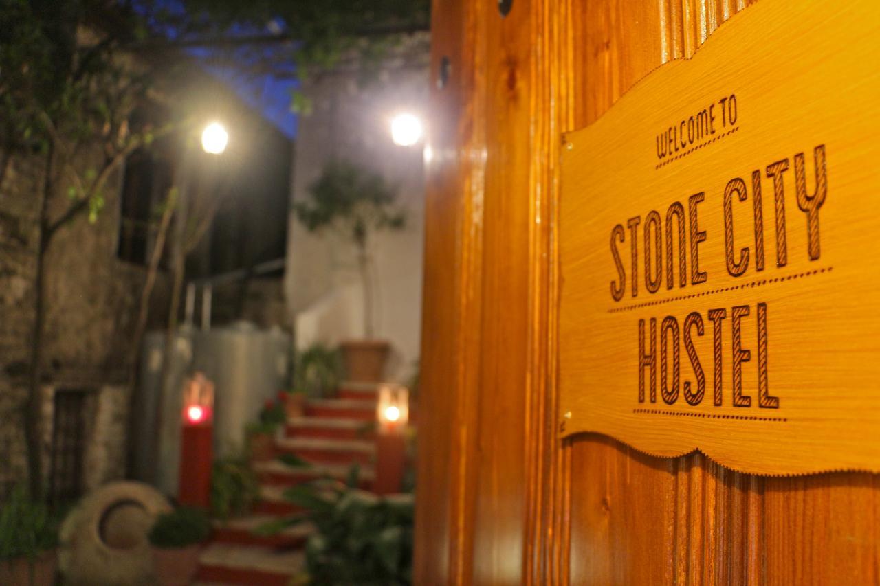 Gjirokastër Stone City Hostel מראה חיצוני תמונה