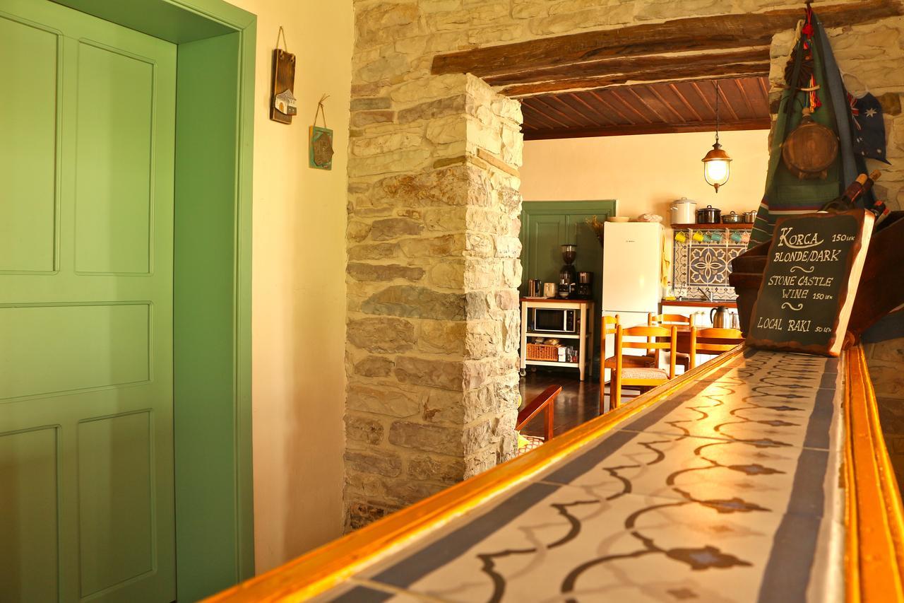 Gjirokastër Stone City Hostel מראה חיצוני תמונה